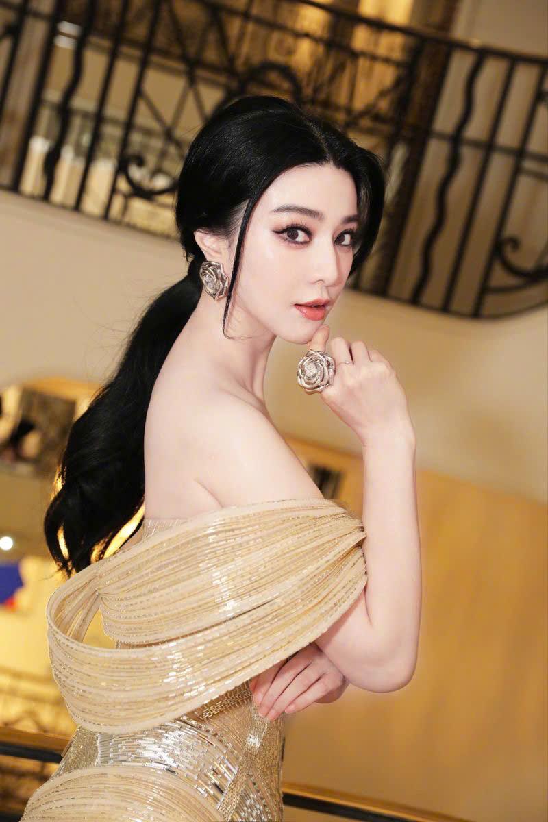 Trọng Sinh Tôi Không Làm Mẹ Thế Thân Nữa