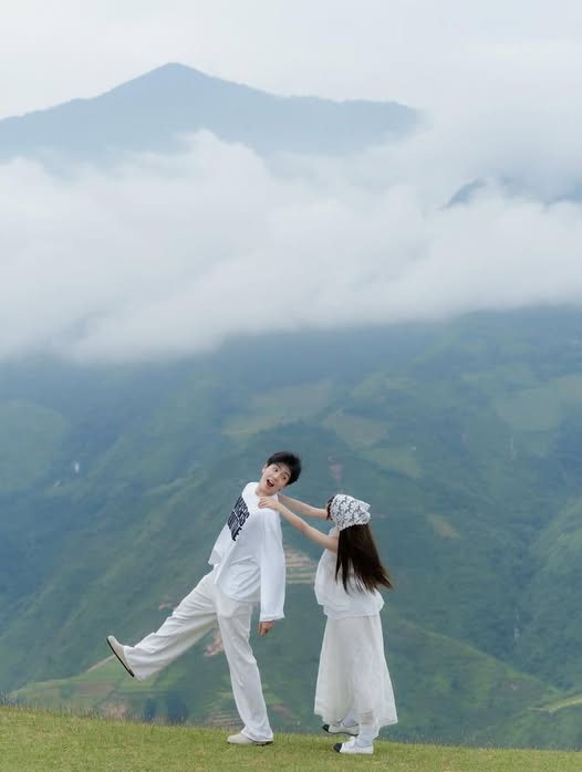 CƯỚI EM BẰNG CẢ CHIẾN KHU